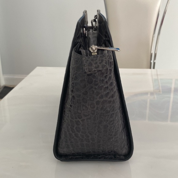 NWT Michael Kors Selma grey large satchel. - Picture 9 of 13